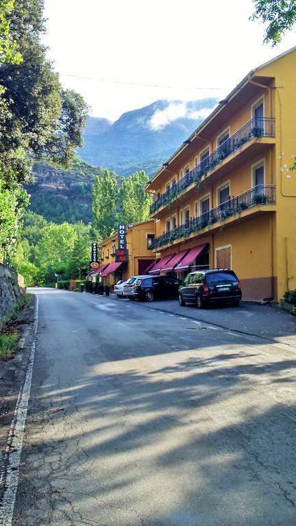 Casa Peix Hotel *